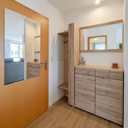 Waldstrasse 8a-c B7 Treichel