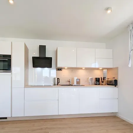 דירה Waldstrasse 8a-c B7 Treichel אוקריץ