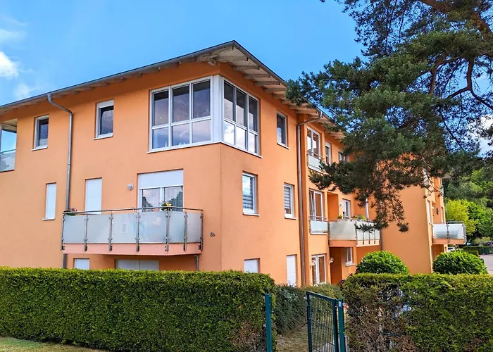 公寓 Waldstrasse 8a-c B7 Treichel *